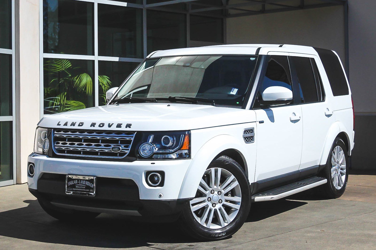 10 Things You Didn't Know About the Land Rover LR4